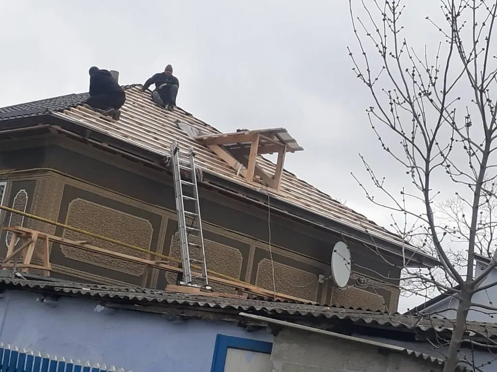 țiglă metalică Ocnița