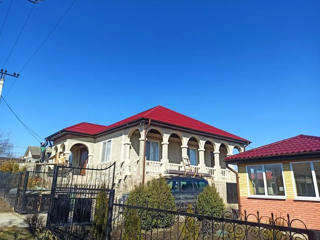 țiglă metalică Florești
