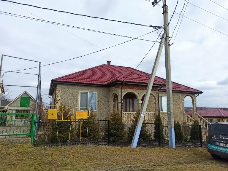 țiglă metalică Florești