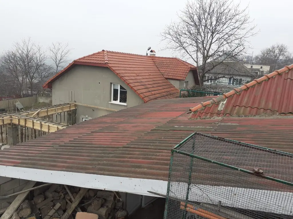 Reconstrucție șindrilă bituminoasă Cahul