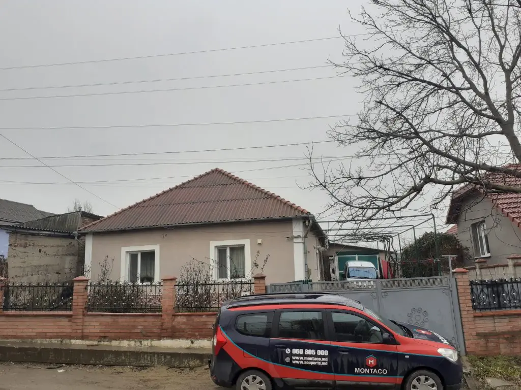 Reconstrucție șindrilă bituminoasă Cahul