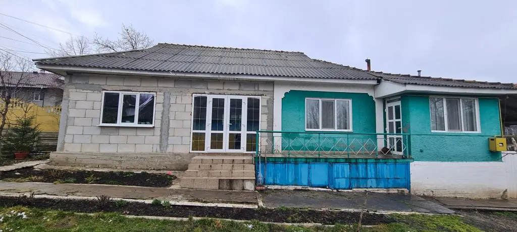 Schimb de ardezie pe șindrilă bituminoasă